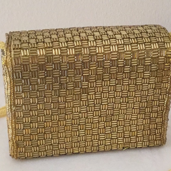 Magic hand made gold bead evening purse - Picture 6 of 8